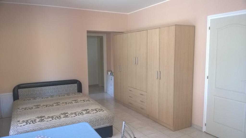 Hatarmenti Vendeghaz Zsira المظهر الخارجي الصورة